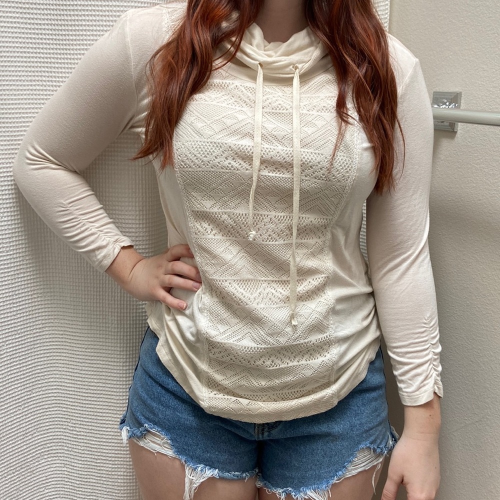 Women’s Self Esteem white lace tribal design long sleeved top. Size small.